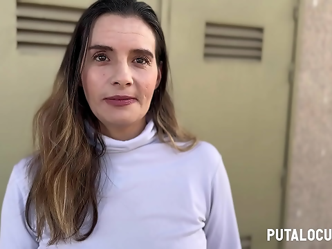 Spanish MILF Snake Releases Creamy Surprise for Lustful Lover! - Must-See!