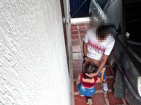 18-year-old Latina amateur's real sex encounter on a deserted highway for cash