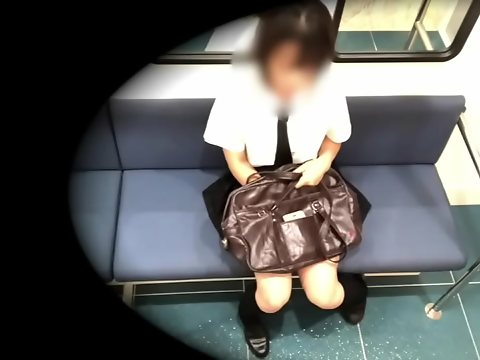 Japanese JAV Actress Hides Her Own Man-ko with Kabana While Secretly Touching Herself in Public on Train (Subtitled)