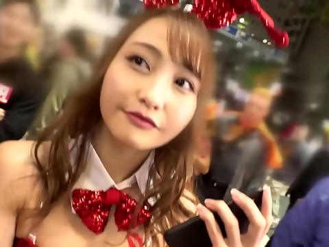 Explore the Alluring Beauty of Busty Banii-chan as She Dances in Shibuya! A Reiwa Halloween Treat with Sexy Ero banii-chan and HAPPY 1 Sex!!