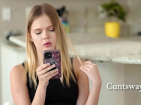 Wanna Watch A Sexy Lil? Get Lost In The Enchantment Of Our Sultry Enchantress!